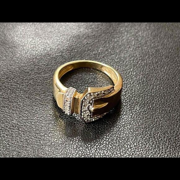 Vintage Diamond 14K Gold Ring Sz. 6 - Picture 2 of 9